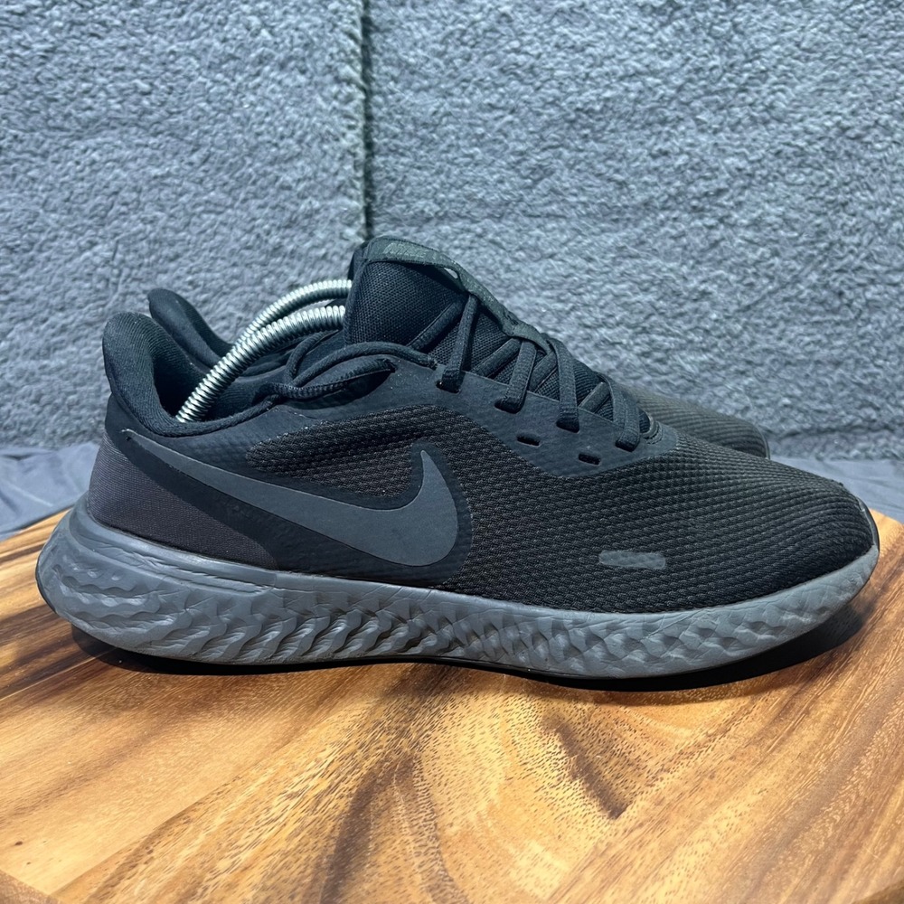 Nike Revolution 5 Mens Black Running Shoes Sneakers Athletic Gym Size 11